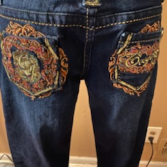 Selling denim coogi jeans - Picture 3 of 4
